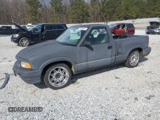 1997 GMC Sonoma SLS with VIN 1GTCS14X8VK507860, listed as a Copart auction lot 45328845 with 243,382 mi miles and Salvage Title. Bid and sale history available at carsss.com. Image 1.