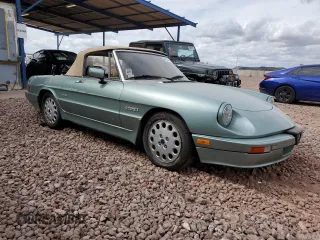 1986 Alfa Romeo Spider Veloce z VIN ZARBA5417G1040320, wystawiony jako Copart lot #48623735 z przebiegiem 134 891 mil mil oraz Tytuł czysty. Historia ofert i sprzedaży dostępna na DreamBid. Obrazek 4.