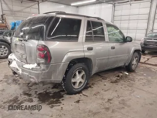 2006 Chevrolet TrailBlazer LS with VIN 1GNDT13S562139458, listed as a IAAI auction lot 41545068 with 208,914 mi miles and . Bid and sale history available at DreamBid. Image 4.
