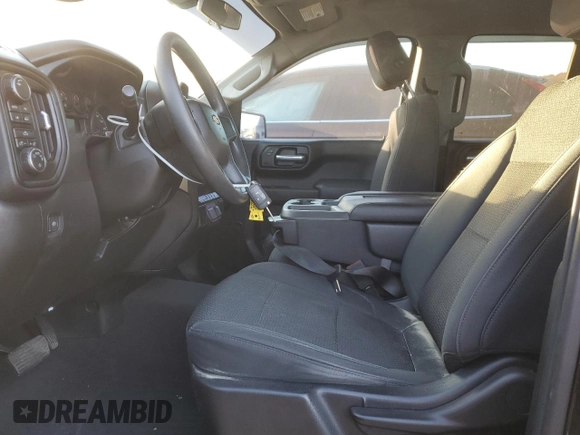 2019 Chevrolet Silverado 1500 Custom with VIN 1GCRYBEH8KZ275382, listed as a Copart auction lot 81099864 with 61,725 mi miles and Salvage Title. Bid and sale history available at DreamBid. Image 7.