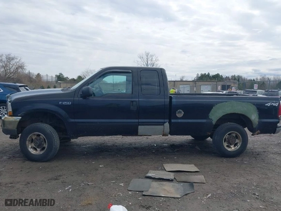 2003 Ford Super Duty F-250 XL with VIN 1FTNX21L13ED47852, listed as a IAAI auction lot 41973504 with 241,485 mi miles. Bid and sale history available at carsss.com. Image 14.
