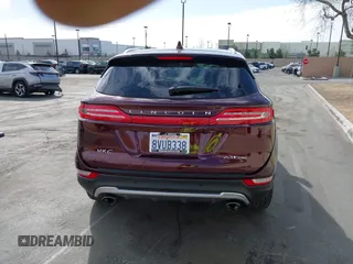 2018 Lincoln MKC Reserve with VIN 5LMTJ3DH8JUL23033, listed as a IAAI auction lot 41684781 with 47,905 mi miles and . Bid and sale history available at DreamBid. Image 16.