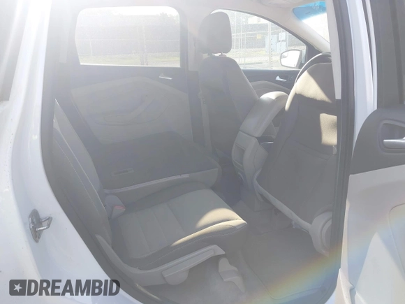 2013 Ford Escape SE с VIN 1FMCU0GXXDUB25389, выставлен на аукционе IAAI как лот 42714468 с пробегом 158 849 миль миль и . История ставок и продаж доступна на DreamBid. Изображение 8.