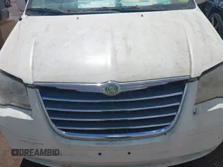 2008 Chrysler Town & Country Touring with VIN 2A8HR54P68R844616, listed as a IAAI auction lot 42020454 with 1 mi miles. Bid and sale history available at carsss.com. Image 6.