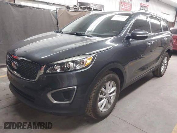 2018 Kia Sorento LX with VIN 5XYPG4A58JG363749, listed as a IAAI auction lot 42109662 with 109,667 mi miles and . Bid and sale history available at DreamBid. Image 17.