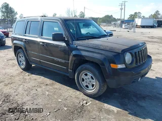 2013 Jeep Patriot Sport z VIN 1C4NJPBB6DD129952, wystawiony jako IAAI lot #41510828 z przebiegiem 221 198 mil mil oraz . Historia ofert i sprzedaży dostępna na DreamBid. Obrazek 1.
