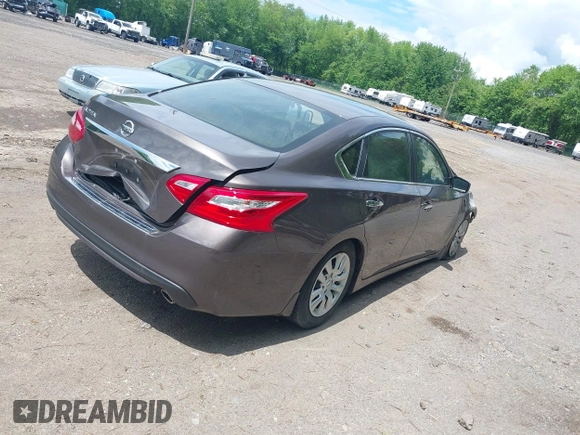 2017 Nissan Altima SL z VIN 1N4AL3AP3HC130928, wystawiony jako IAAI lot #42214859 z przebiegiem 17 mil mil oraz . Historia ofert i sprzedaży dostępna na DreamBid. Obrazek 4.