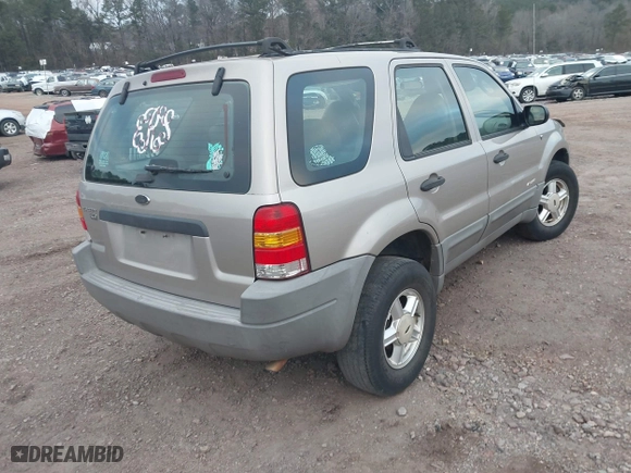 2001 Ford Escape XLS with VIN 1FMYU01141KA46852, listed as a IAAI auction lot 41616606 with 225,752 mi miles. Bid and sale history available at carsss.com. Image 4.
