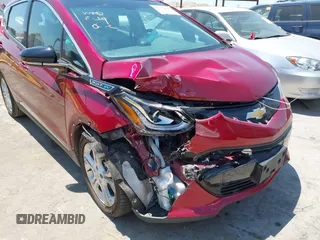 2017 Chevrolet Bolt EV LT z VIN 1G1FW6S08H4182035, wystawiony jako IAAI lot #42733486 z przebiegiem 54 476 mil mil oraz . Historia ofert i sprzedaży dostępna na DreamBid. Obrazek 6.