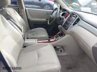 2004 Toyota Highlander with VIN JTEEP21AX40055853, listed as a IAAI auction lot 41640471 with 186,409 mi miles. Bid and sale history available at carsss.com. Image 5.