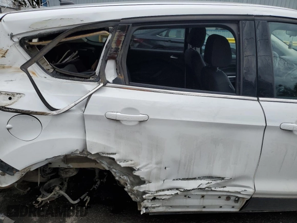2013 Ford Escape SE z VIN 1FMCU9GX5DUD70573, wystawiony jako Copart lot #48716005 z przebiegiem 176 235 mil mil oraz Szkoda całkowita • Salvage title. Historia ofert i sprzedaży dostępna na DreamBid. Obrazek 11.