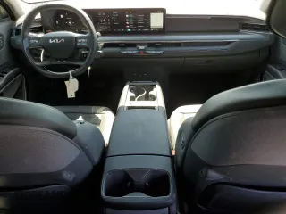 2024 Kia EV9 Land z VIN KNDADFS55R6029590, wystawiony jako Copart lot #60735054 z przebiegiem 3733 mil mil oraz Szkody całkowita. Historia ofert i sprzedaży dostępna na DreamBid. Obrazek 8.
