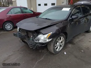 2012 Nissan Maxima 3.5 S w/Limited Edition Pkg with VIN 1N4AA5AP1CC804438, listed as a IAAI auction lot 41632580 with 185,212 mi miles. Bid and sale history available at carsss.com. Image 6.