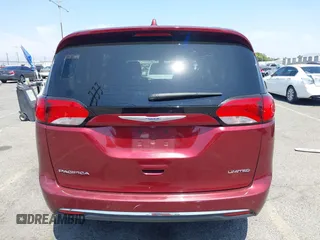 2018 Chrysler Pacifica Limited with VIN 2C4RC1GG6JR198355, listed as a IAAI auction lot 42555659 with 111,163 mi miles and . Bid and sale history available at DreamBid. Image 16.