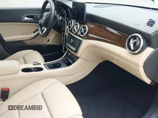 2019 Mercedes-Benz CLA 250 с VIN WDDSJ4EB0KN749822, выставлен на аукционе IAAI как лот 42172662 с пробегом 74 783 миль миль и . История ставок и продаж доступна на DreamBid. Изображение 5.