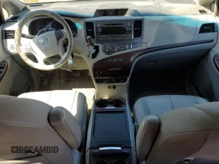 2011 Toyota Sienna XLE with VIN 5TDDK3DCXBS021858, listed as a Copart auction lot 52553825 with 198,742 mi miles and Clean Title. Bid and sale history available at carsss.com. Image 8.