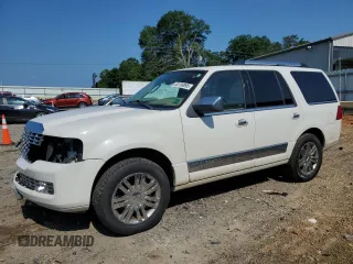 2008 Lincoln Navigator with VIN 5LMFU28598LJ00255, listed as a Copart auction lot 62189995 with 238,029 mi miles and Salvage title. Bid and sale history available at DreamBid. Image 1.