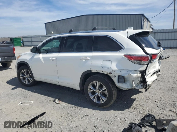 2015 Toyota Highlander XLE z VIN 5TDJKRFH4FS121555, wystawiony jako Copart lot #49957815 z przebiegiem 159 268 mil mil oraz Szkoda całkowita • Salvage title. Historia ofert i sprzedaży dostępna na DreamBid. Obrazek 2.