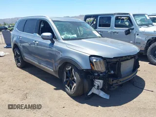 2025 Kia Telluride S z VIN 5XYP6DGC5SG588155, wystawiony jako IAAI lot #42439862 z przebiegiem 8 131 mil mil oraz . Historia ofert i sprzedaży dostępna na DreamBid. Obrazek 1.