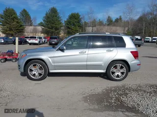 2014 Mercedes-Benz GLK-Class GLK 350 with VIN WDCGG8JB8EG175260, listed as a IAAI auction lot 41957511 with 106,427 mi miles. Bid and sale history available at carsss.com. Image 14.
