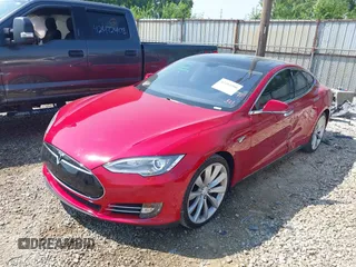 2013 Tesla Model S Performance with VIN 5YJSA1CP6DFP17689, listed as a IAAI auction lot 42483390 with 51,432 mi miles and . Bid and sale history available at DreamBid. Image 2.