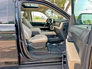 2023 Ford Expedition Max Limited z VIN 1FMJK2A86PEA15853, wystawiony jako Copart lot #58983085 z przebiegiem 62 805 mil mil oraz Czysty tytuł • Clean title. Historia ofert i sprzedaży dostępna na DreamBid. Obrazek 5.