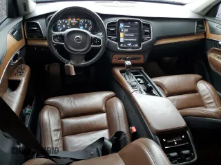 2019 Volvo XC90 Inscription z VIN YV4A22PL9K1457703, wystawiony jako Copart lot #52183475 z przebiegiem 67 930 mil mil oraz Szkoda całkowita • Salvage title. Historia ofert i sprzedaży dostępna na DreamBid. Obrazek 8.