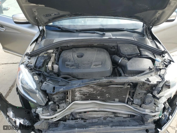 2016 Volvo XC60 T5 Drive-E Premier with VIN YV440MDK9G2853738, listed as a Copart auction lot 49302545 with 91,854 mi miles and Salvage Title. Bid and sale history available at carsss.com. Image 14.