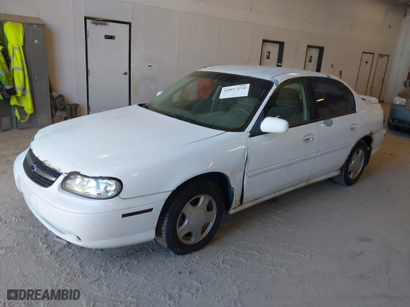 2000 Chevrolet Malibu LS with VIN 1G1NE52J0Y6324299, listed as a IAAI auction lot 42037254 with 226,982 mi miles. Bid and sale history available at carsss.com. Image 2.