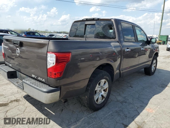 2017 Nissan Titan SV z VIN 1N6AA1EJ8HN522119, wystawiony jako Copart lot #52708905 z przebiegiem 139 582 mil mil oraz Szkoda całkowita • Salvage title. Historia ofert i sprzedaży dostępna na DreamBid. Obrazek 3.
