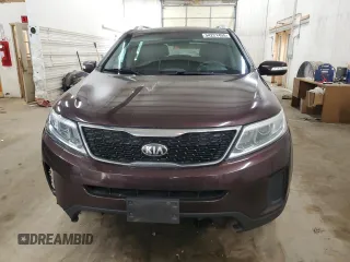 2015 Kia Sorento LX with VIN 5XYKTDA74FG633879, listed as a Copart auction lot 54221455 with 181,577 mi miles and Clean Title. Bid and sale history available at carsss.com. Image 5.