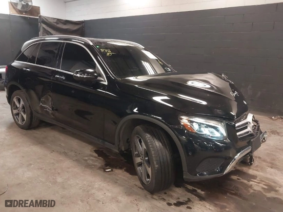 2019 Mercedes-Benz GLC with VIN WDC0G4KB2KV135272, listed as a IAAI auction lot 41445136 with 70,750 mi miles. Bid and sale history available at carsss.com. Image 1.