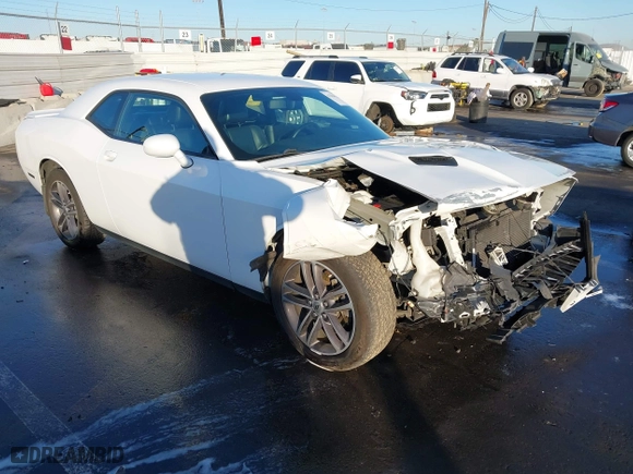 2019 Dodge Challenger SXT with VIN 2C3CDZGG3KH676194, listed as a IAAI auction lot 41324134 with 63,896 mi miles. Bid and sale history available at carsss.com. Image 1.