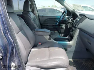 2004 Honda Pilot EX with VIN 2HKYF18554H562167, listed as a IAAI auction lot 42045178 with 146,828 mi miles. Bid and sale history available at carsss.com. Image 5.