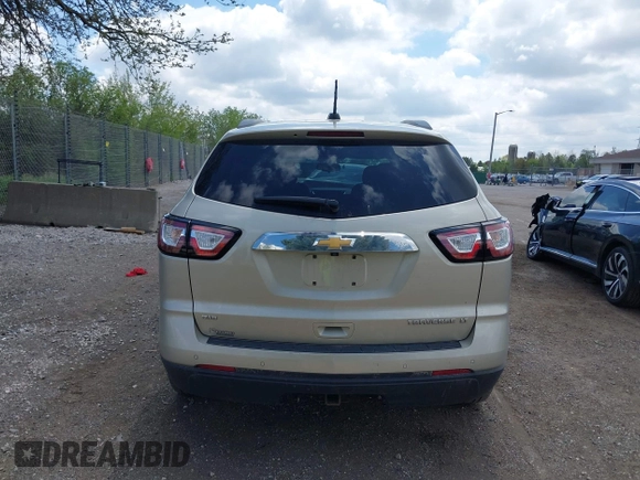 2016 Chevrolet Traverse LT z VIN 1GNKVGKD3GJ195932, wystawiony jako IAAI lot #42243260 z przebiegiem 122 449 mil mil oraz . Historia ofert i sprzedaży dostępna na DreamBid. Obrazek 16.