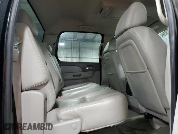 2009 GMC Sierra 2500HD SLT z VIN 1GTHK63K39F168755, wystawiony jako Copart lot #57220765 z przebiegiem 220 375 mil mil oraz Szkoda całkowita • Salvage title. Historia ofert i sprzedaży dostępna na DreamBid. Obrazek 10.