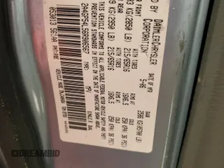 2006 Chrysler Town & Country Touring z VIN 2A4GP54L56R906567, wystawiony jako Copart lot #52990235 z przebiegiem 227 218 mil mil oraz Szkoda całkowita • Salvage title. Historia ofert i sprzedaży dostępna na DreamBid. Obrazek 13.