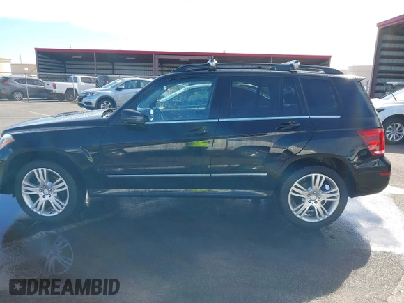 2013 Mercedes-Benz GLK 350 z VIN WDCGG8JB4DG127236, wystawiony jako IAAI lot #40969875 z przebiegiem 94 718 mil mil oraz . Historia ofert i sprzedaży dostępna na DreamBid. Obrazek 14.