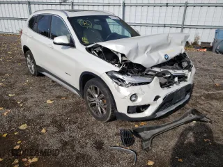 2016 BMW X1 xDrive28i with VIN WBXHT3C34G5F65663, listed as a Copart auction lot 62167582 with 113,671 mi miles. Bid and sale history available at carsss.com. Image 1.