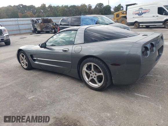 2004 Chevrolet Corvette with VIN 1G1YY22G845109017, listed as a Copart auction lot 75224994 with 125,172 mi miles and Salvage Title. Bid and sale history available at carsss.com. Image 2.