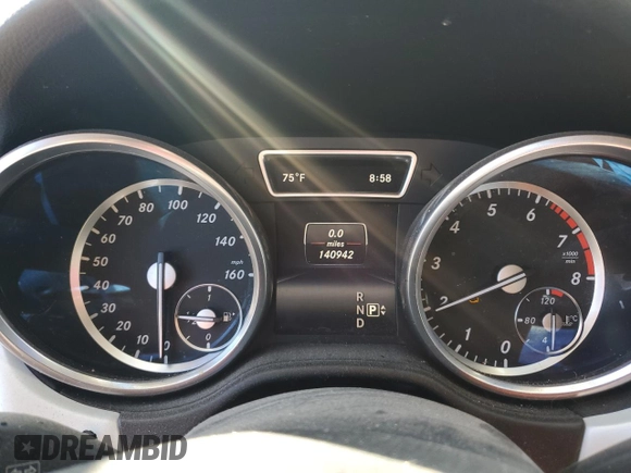 2015 Mercedes-Benz M ML 350 with VIN 4JGDA5JB1FA601587, listed as a Copart auction lot 46361785 with 140,942 mi miles and Salvage Title. Bid and sale history available at carsss.com. Image 9.