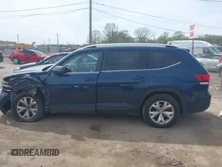 2018 Volkswagen Atlas SE with VIN 1V2KR2CA8JC575136, listed as a IAAI auction lot 42145011 with 139,107 mi miles and . Bid and sale history available at DreamBid. Image 14.
