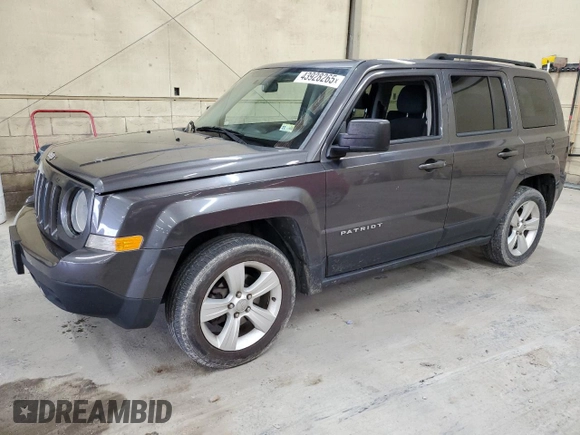 2015 Jeep Patriot Latitude with VIN 1C4NJPFB3FD353256, listed as a Copart auction lot 43928265 with 153,574 mi miles and Salvage Title. Bid and sale history available at DreamBid. Image 1.