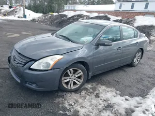 2010 Nissan Altima 3.5 SR with VIN 1N4BL2AP3AN498115, listed as a IAAI auction lot 41635744 with 174,879 mi miles. Bid and sale history available at carsss.com. Image 2.