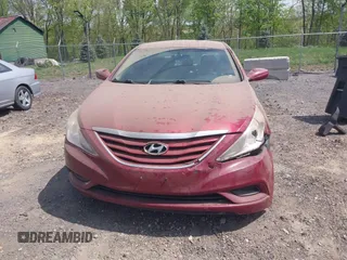 2011 Hyundai Sonata GLS with VIN 5NPEB4AC8BH158737, listed as a IAAI auction lot 42183929 with 221,589 mi miles. Bid and sale history available at carsss.com. Image 6.