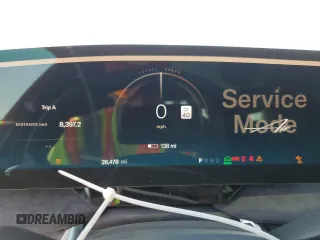 2022 Lucid Air Grand Touring z VIN 50EA1GBA8NA004844, wystawiony jako Copart lot #72620264 z przebiegiem 28 478 mil mil oraz Szkody całkowita. Historia ofert i sprzedaży dostępna na DreamBid. Obrazek 9.