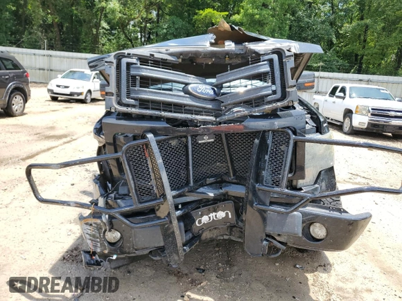 2014 Ford F-150 XL with VIN 1FTFW1EF7EFA05843, listed as a Copart auction lot 60824685 with 170,071 mi miles and Salvage title. Bid and sale history available at DreamBid. Image 5.