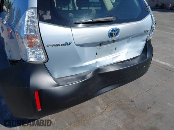 2013 Toyota Prius Two with VIN JTDZN3EU2D3273418, listed as a IAAI auction lot 40209238 with 138,606 mi miles and . Bid and sale history available at carsss.com. Image 6.