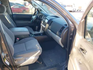 2013 Toyota Tundra 4WD Truck with VIN 5TFUW5F14DX283612, listed as a IAAI auction lot 41551592 with 198,271 mi miles. Bid and sale history available at carsss.com. Image 5.