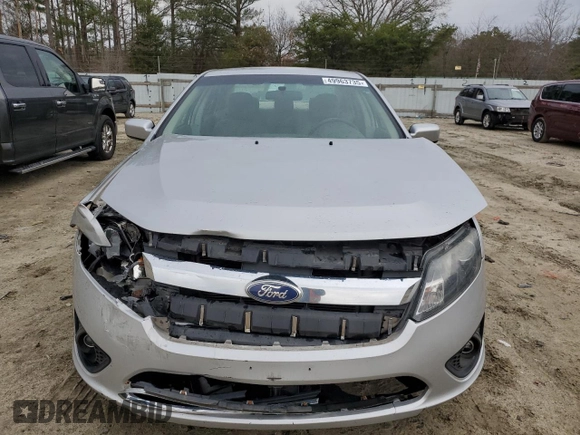 2010 Ford Fusion SE with VIN 3FAHP0HA0AR332975, listed as a Copart auction lot 49963735 with 243,356 mi miles and Salvage Title. Bid and sale history available at carsss.com. Image 5.
